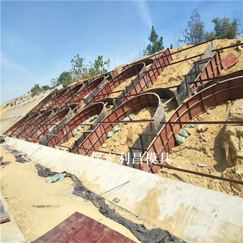 拱形骨架（jià）鋼模具