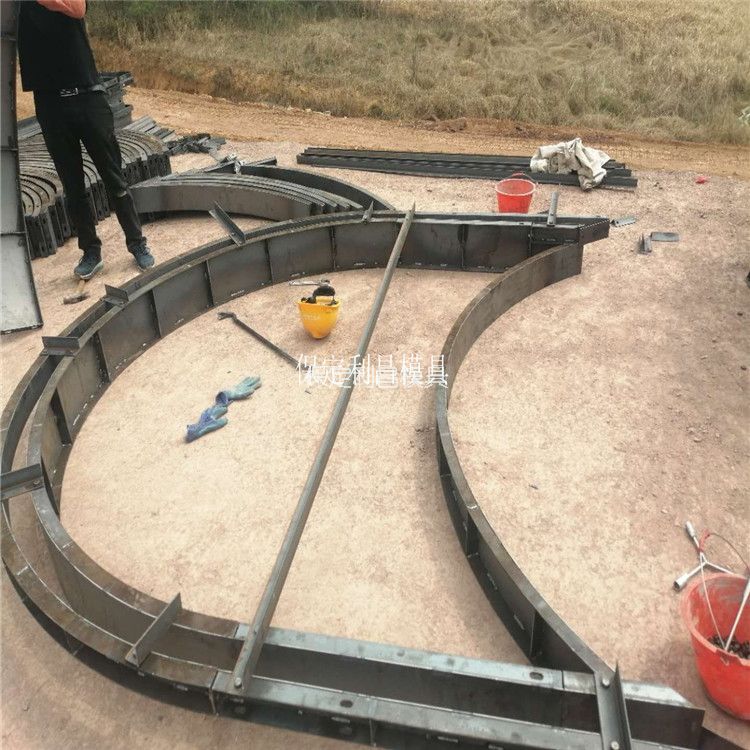 拱形骨架（jià）鋼模板的簡（jiǎn）介（jiè）