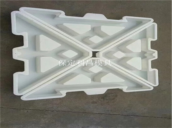 鉸（jiǎo）鏈（liàn）式護坡磚模具