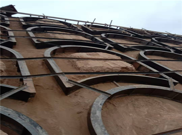 拱形護坡（pō）模板_臨（lín）臨高速公路案例