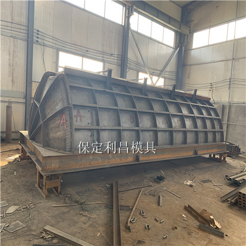 罐式化糞池模具（jù）的簡介（jiè）