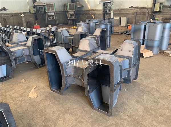 四腳空心（xīn）塊鋼模具