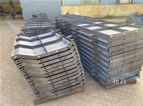 橋梁防撞牆模具