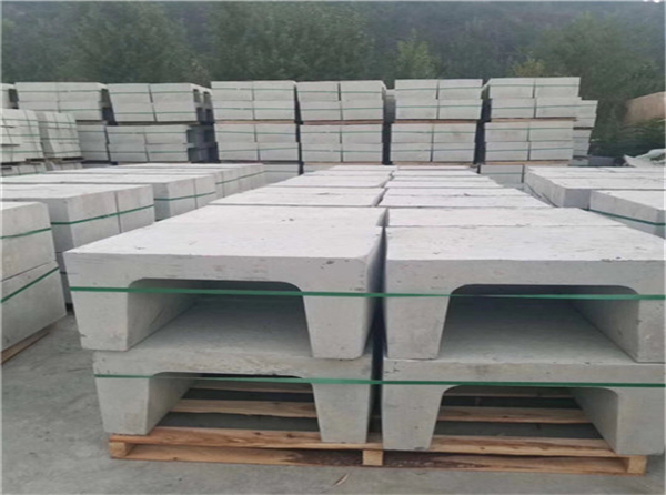 水泥矩（jǔ）形槽鋼模具（jù）