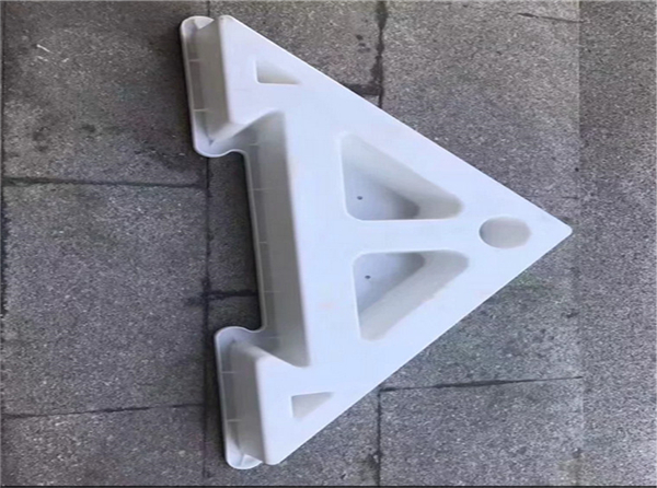 鉸（jiǎo）鏈式護坡模具（jù）